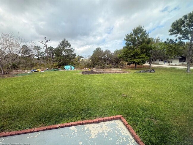 Building Photo - 331 Homasassa Ave NE