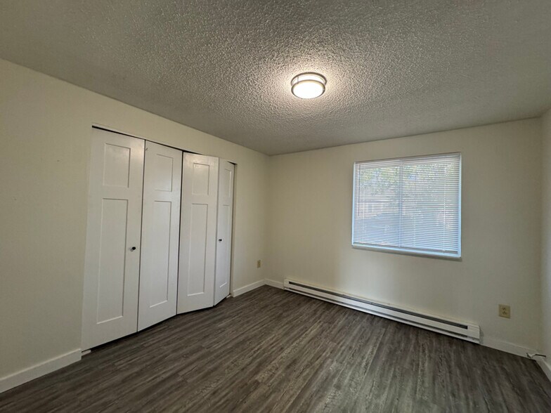 Building Photo - 2132 E Cataldo Ave