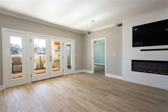 Building Photo - 300 Bella Harbor Ct