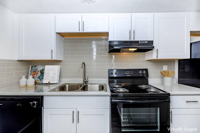 Interior Photo - Palisade Park Aparments