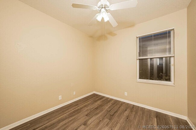 Building Photo - 1504 Siena Ln