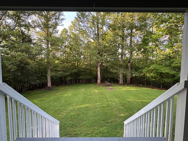 Building Photo - Beautiful home in Chestnut Creek