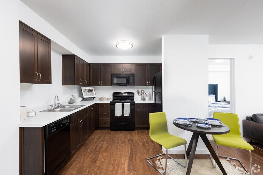 2BD, 1BA - 715-764SF - Heights by Vintage