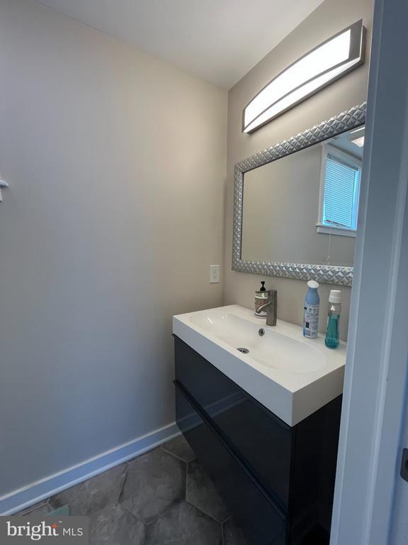 Building Photo - 926 N 15th St