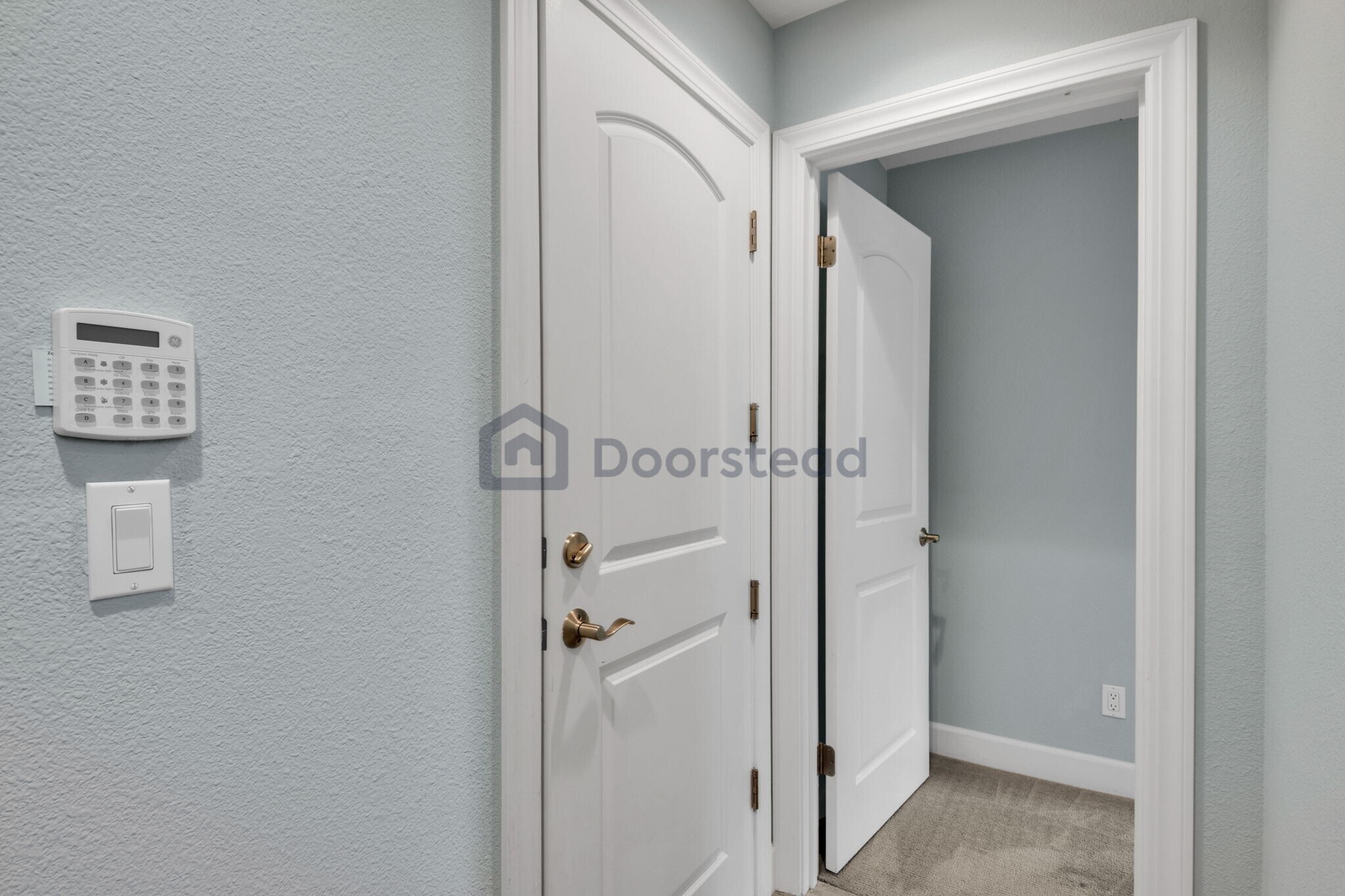 Building Photo - 508 Solomon Ter