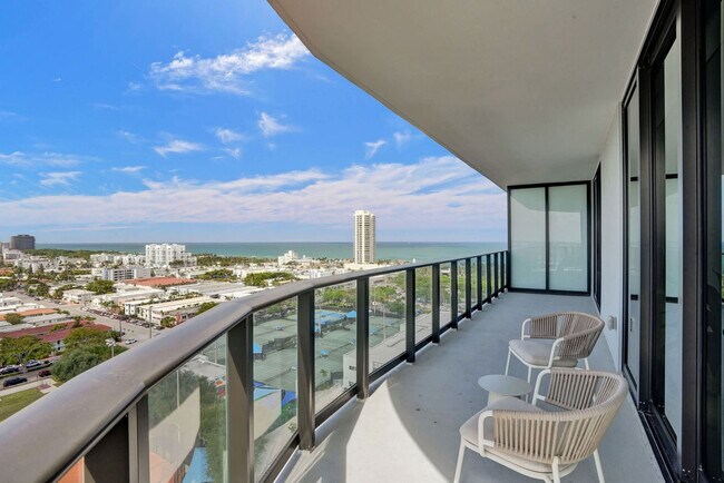 Building Photo - 580 72nd St