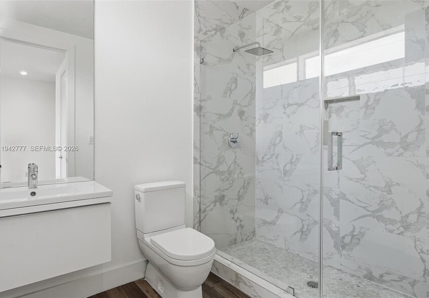 Building Photo - 2852 SW 32nd Ct