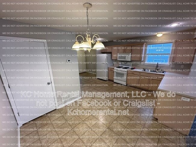 Building Photo - 8657 NE 97th St