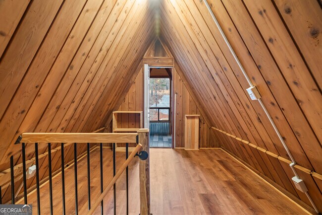 Building Photo - 290 Beaver Lodge Rd