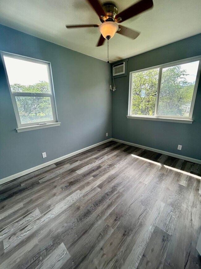 Building Photo - Available now 3 Bedroom, 2.5 Bathroom, 2 A...