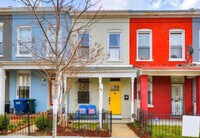 Building Photo - 733 18th St NE