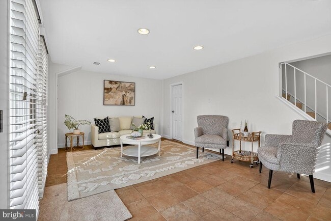 Building Photo - 6015 Ticonderoga Ct