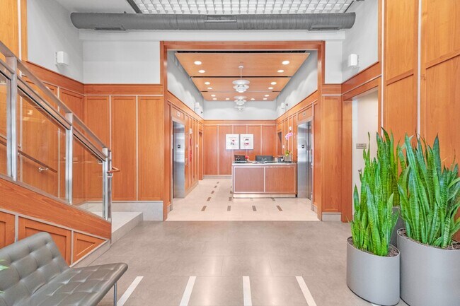 Building Photo - Lovely Studio-Style 1 Bedroom Condo Unit i...