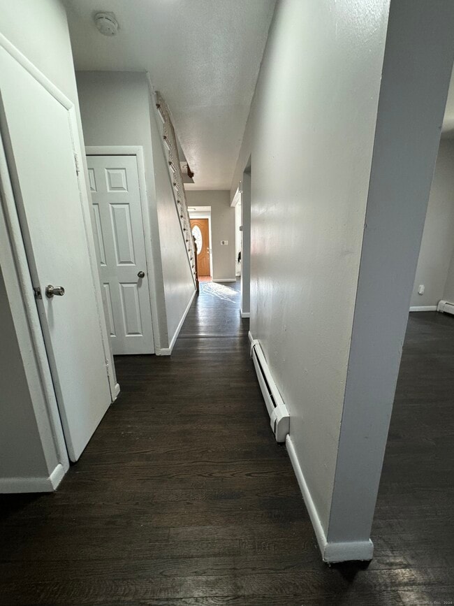 Primary Photo - 277 Portsea St