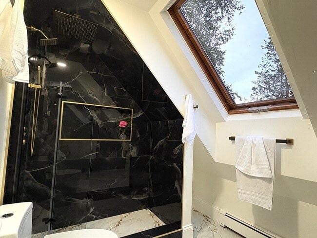 Building Photo - 2 Pat Dr