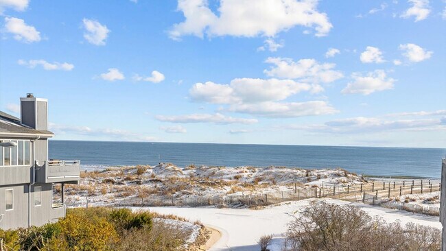 Building Photo - 224 Boardwalk-SI ID1309012P