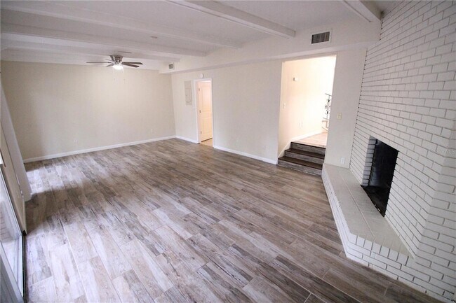 Building Photo - 507 NW 39th Rd