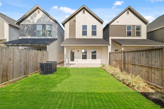 Building Photo - 5630 Bertellis Ln