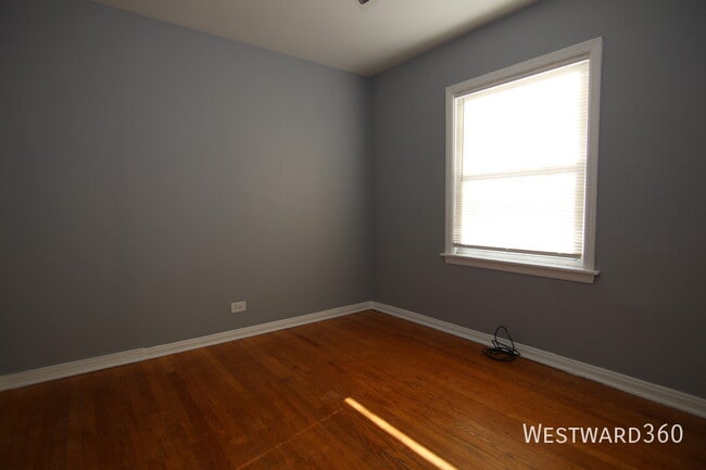 Building Photo - 14301 S Edbrooke Ave