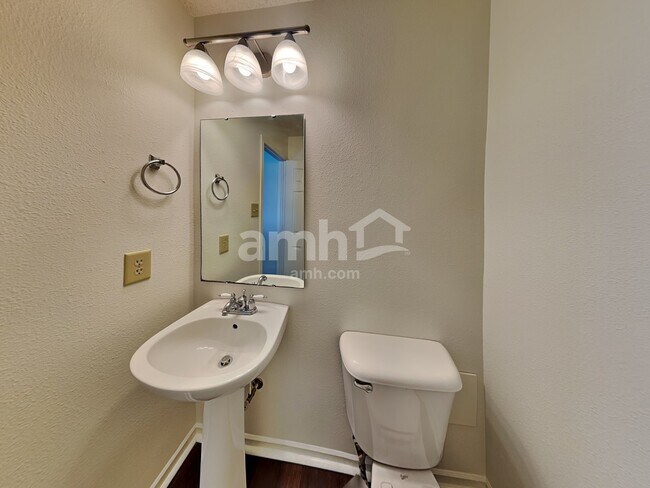 Building Photo - 10286 Butler Dr