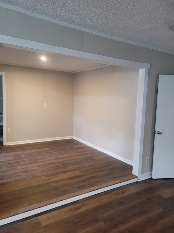 Building Photo - 207 Dogwood Dr