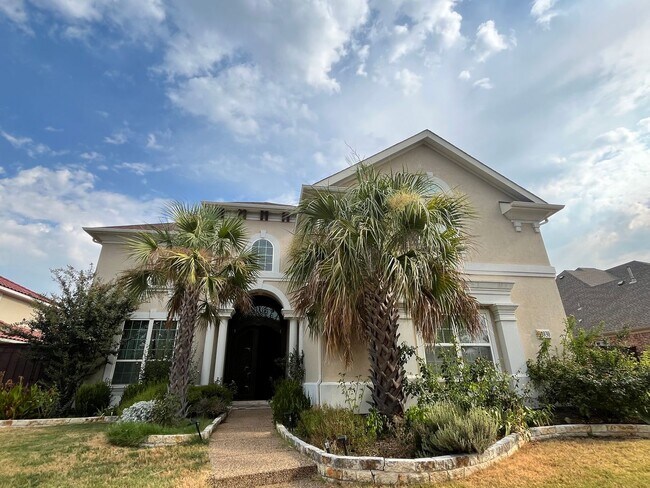 Building Photo - 13930 Willow Bend Dr