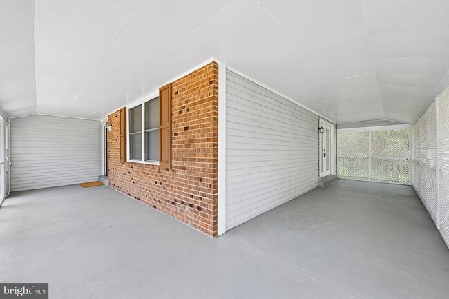 Building Photo - 8805 Bolero Ct