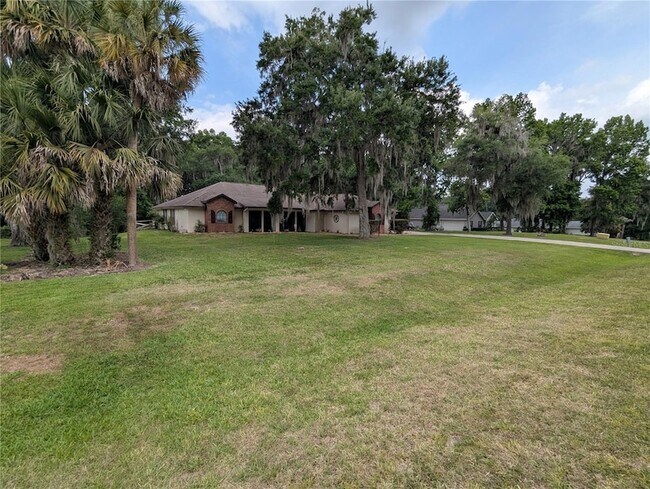 Building Photo - 8930 SE 17th Ct