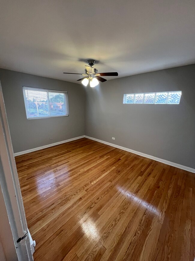 Building Photo - 3125 W 79th St
