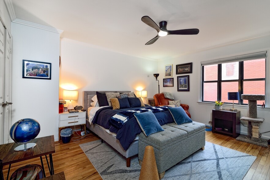 Building Photo - 1201 N St NW