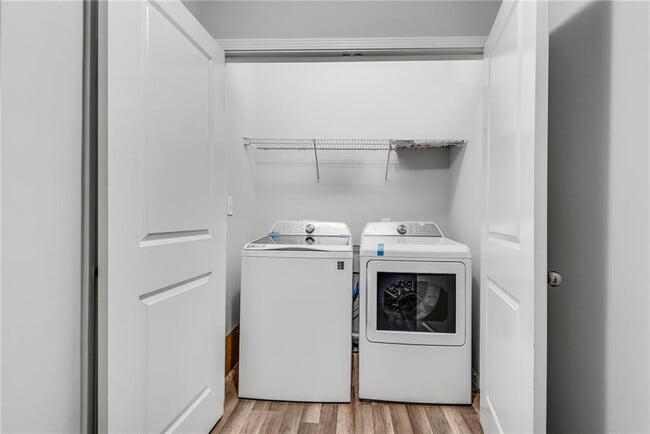 Building Photo - 1387 Village Creek Cir