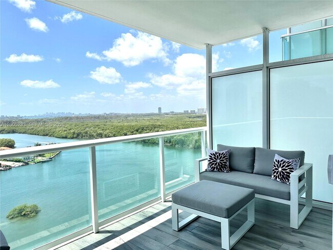 Building Photo - 400 Sunny Isles Blvd