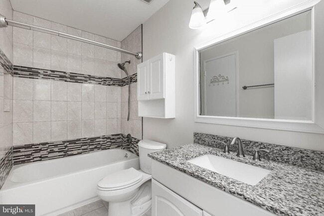 Building Photo - 1327 Alderton Ln