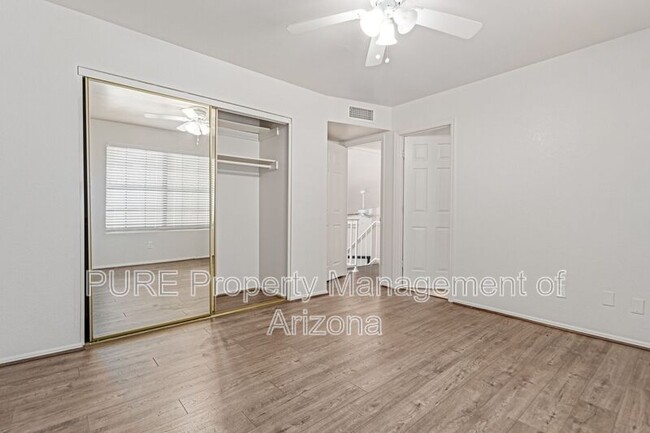 Building Photo - 5704 E Aire Libre Ave