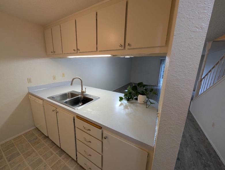 Building Photo - 4617 80th St NE