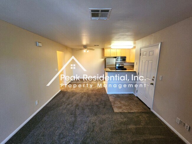 Building Photo - 3715 Tallyho Dr