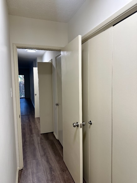 Building Photo - 510 Orlando Ave