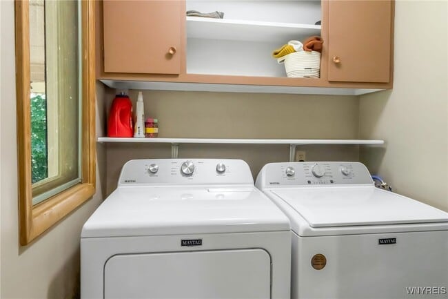 Building Photo - 4770 Boncrest Dr E