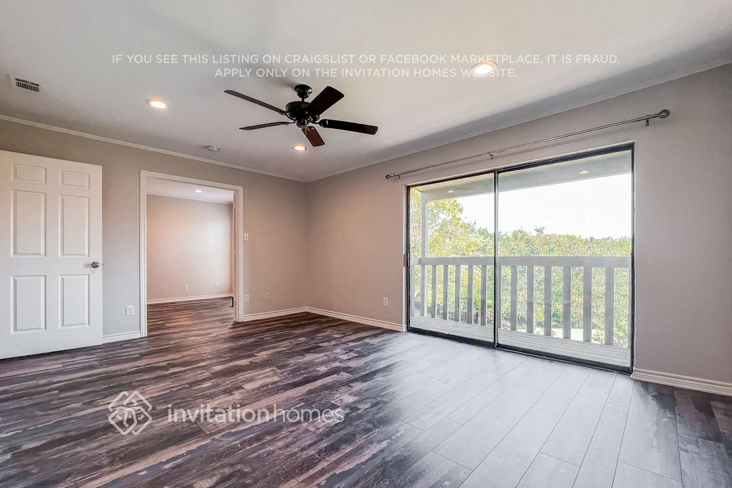 Building Photo - 404 Columbia Dr