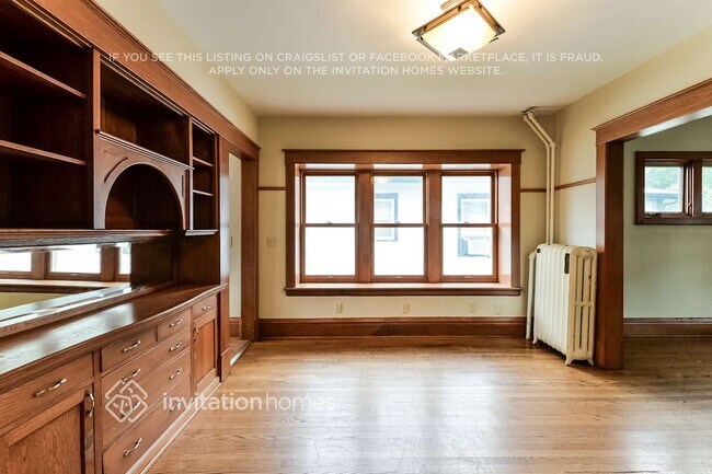Building Photo - 1375 Lafond Ave