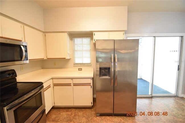 Building Photo - 2701 Penzance St