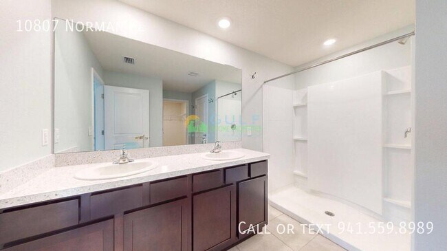 Building Photo - 10807 Norman Pl