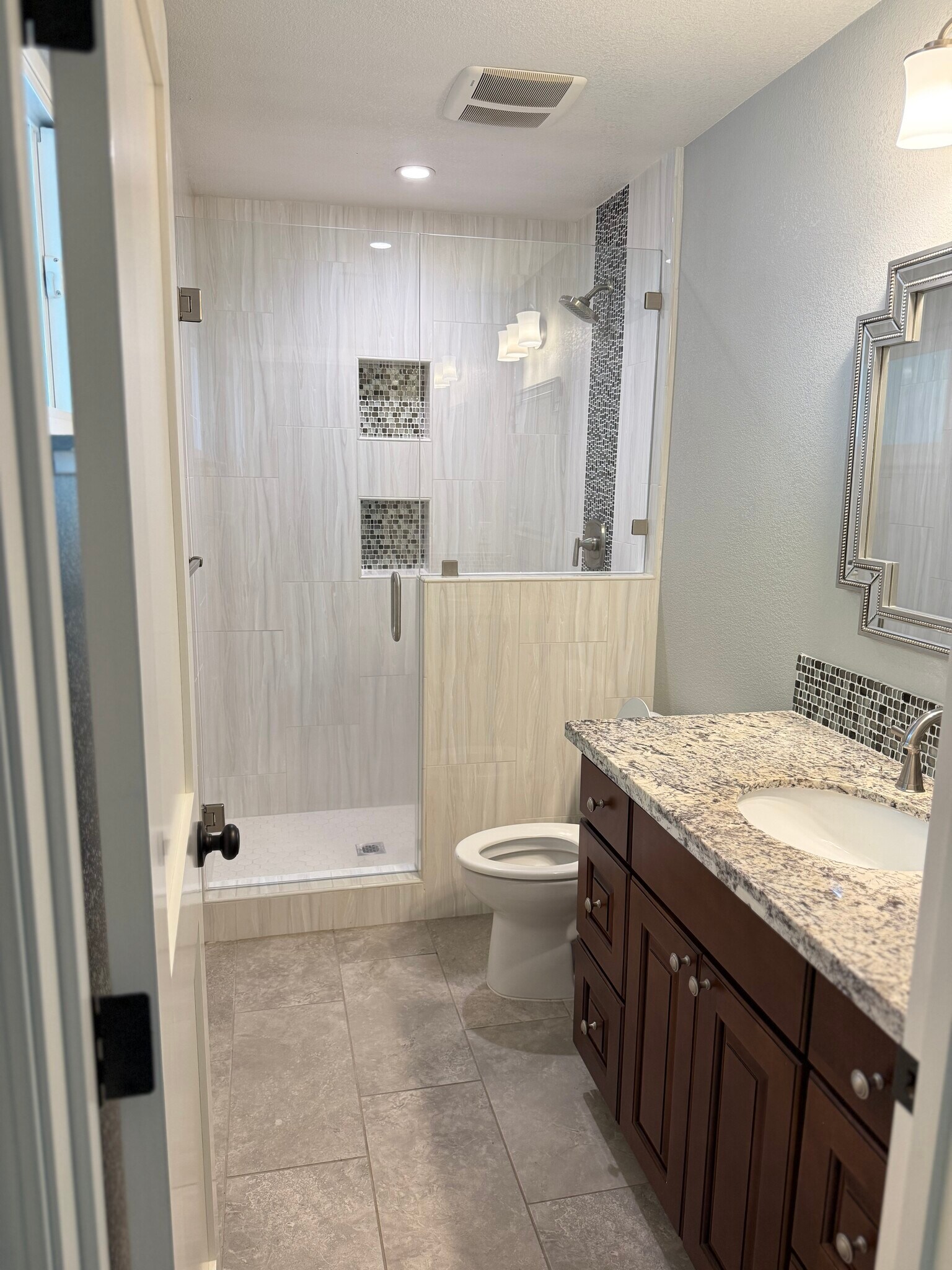 Building Photo - 6624 Trilby Ct