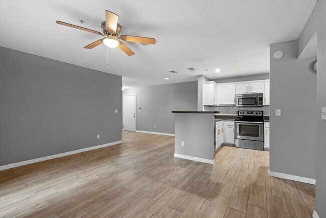 Building Photo - 7701 Timberlin Park Blvd