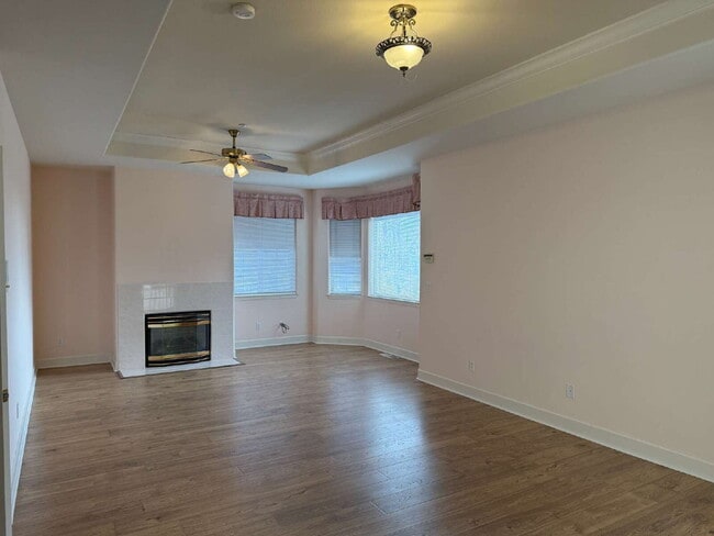 Building Photo - Morgan Hill Foothills Home