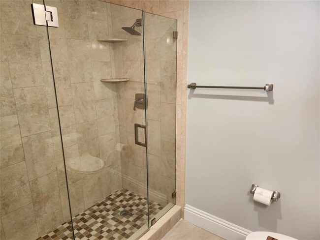 Building Photo - 6639 Hatteras Dr