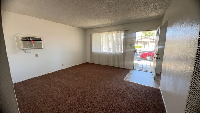 Building Photo - 1915 Celeste Ct