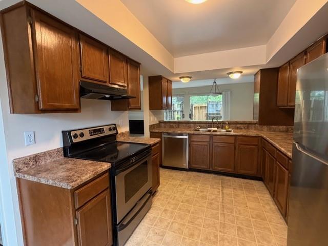 Building Photo - 6701 Dickens Ferry Rd