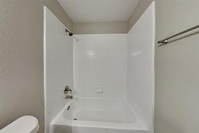Building Photo - 20527 Cypress Gully Dr