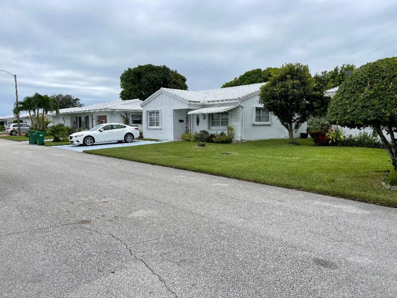 Primary Photo - 8602 NW 59th St